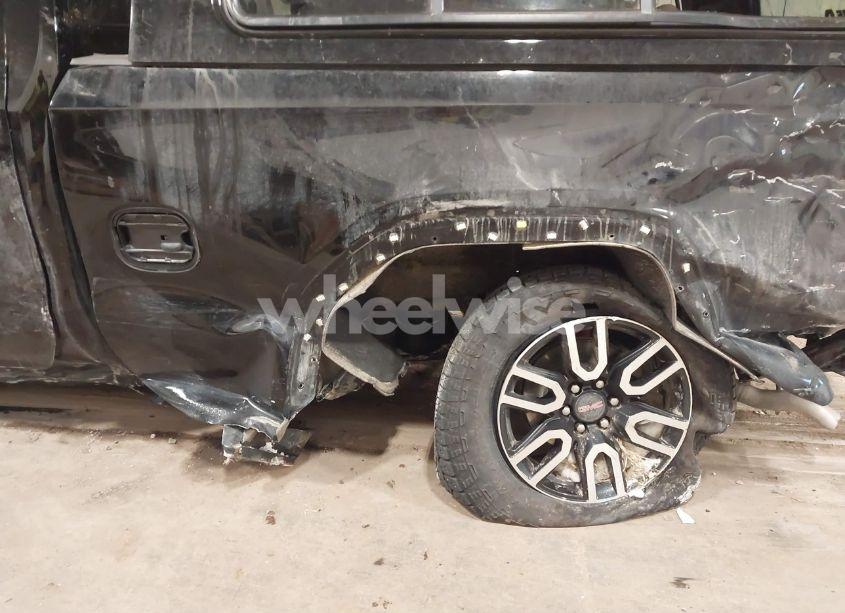 Photo 15 of 2023 Gmc Sierra 1500 4WD SHORT BOX AT4/4WD STANDARD BOX AT4 (VIN 1GTUUEE82PZ202975)