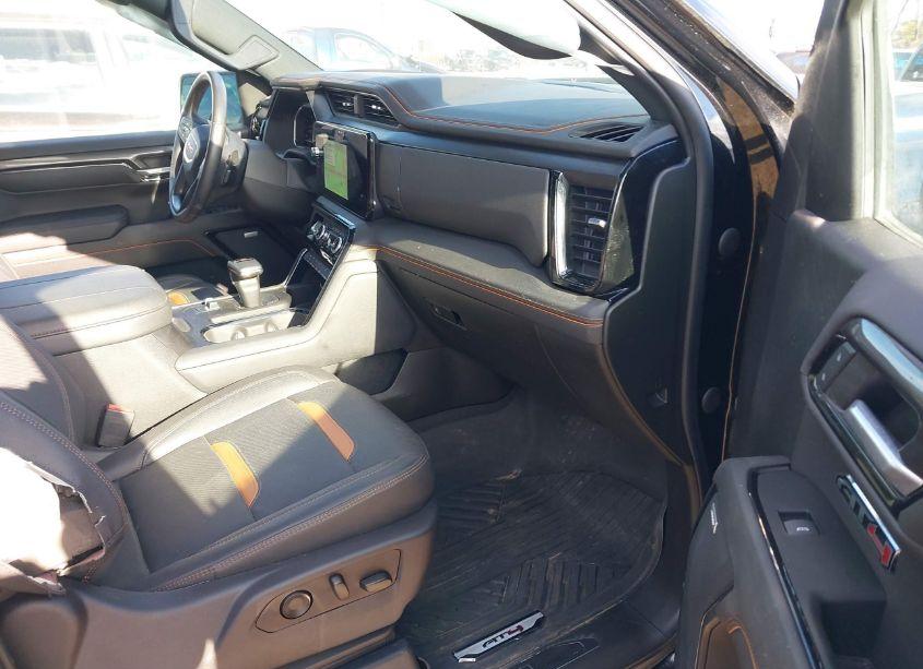 Photo 5 of 2023 Gmc Sierra 1500 4WD SHORT BOX AT4 (VIN 1GTUUEE83PZ154550)