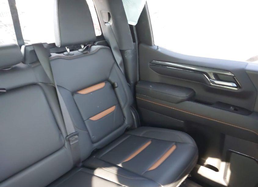 Photo 8 of 2023 Gmc Sierra 1500 4WD SHORT BOX AT4 (VIN 1GTUUEE83PZ154550)