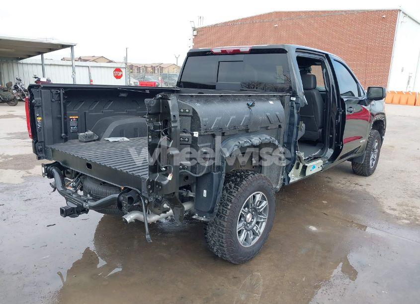 Photo 4 of 2024 Gmc Sierra 1500 4WD SHORT BOX AT4 (VIN 1GTUUEEL6RZ346729)
