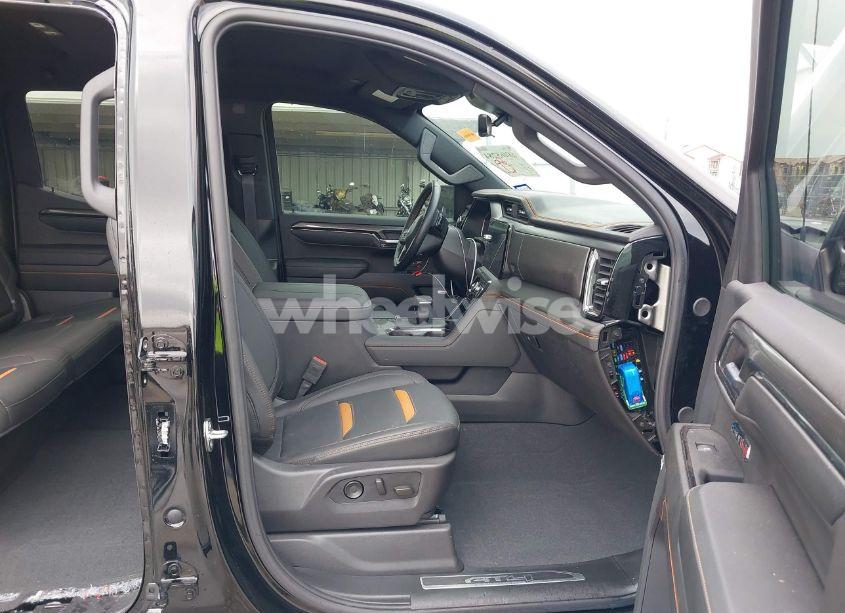 Photo 5 of 2024 Gmc Sierra 1500 4WD SHORT BOX AT4 (VIN 1GTUUEEL6RZ346729)