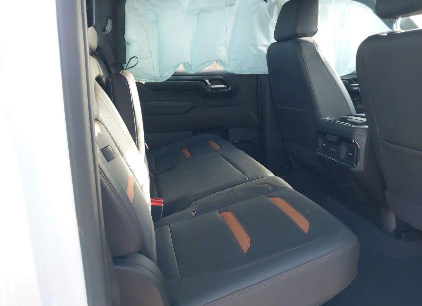 Photo 8 of 2023 Gmc Sierra 1500 4WD SHORT BOX AT4 (VIN 1GTUUEELXPZ283549)