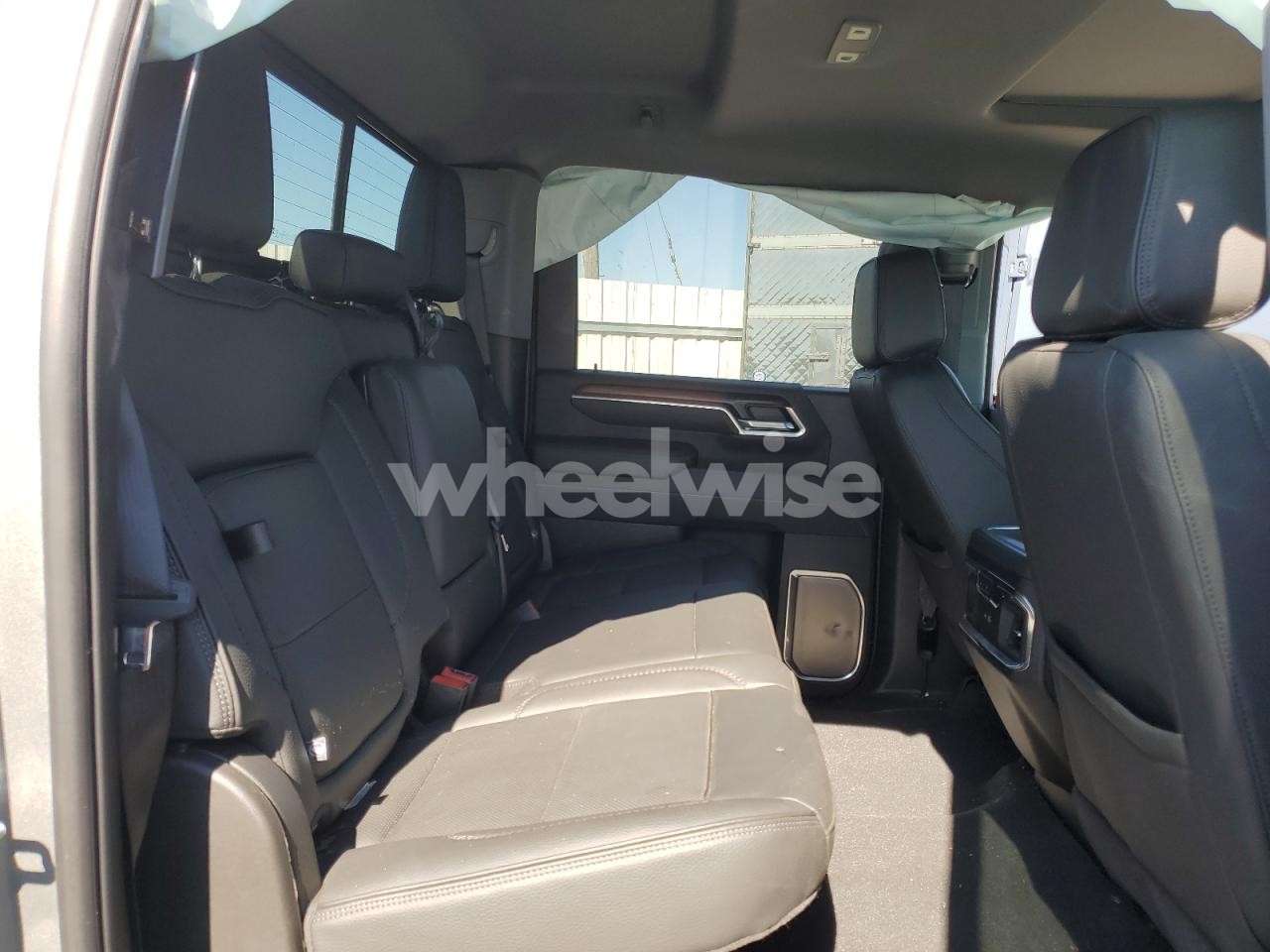 Photo 11 of 2025 GMC SIERRA K3500 DENALI (VIN 1GTUUHEL5SZ124030)