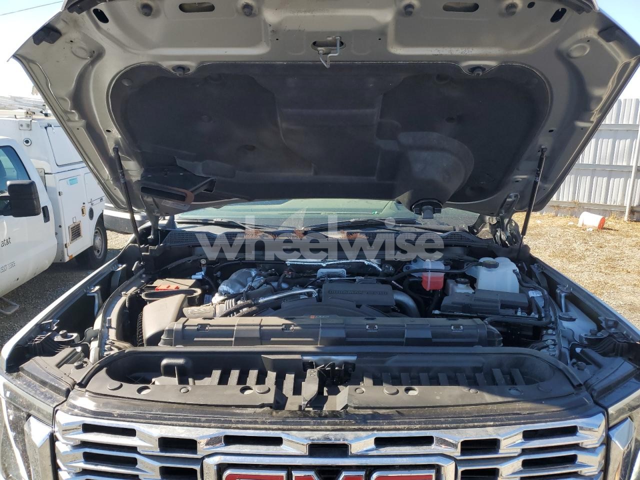 Photo 12 of 2025 GMC SIERRA K3500 DENALI (VIN 1GTUUHEL5SZ124030)