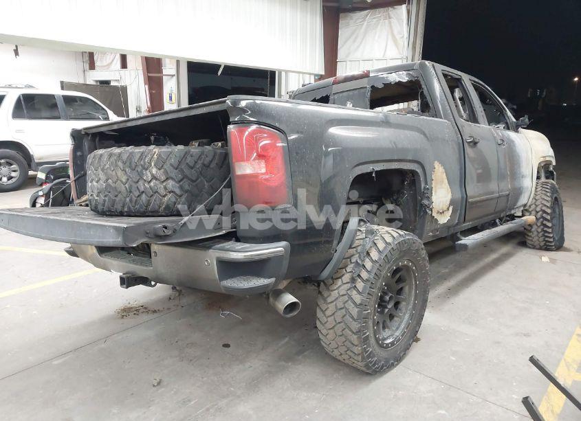 Photo 4 of 2018 Gmc Sierra 1500 SLE (VIN 1GTV2MEC2JZ226046)