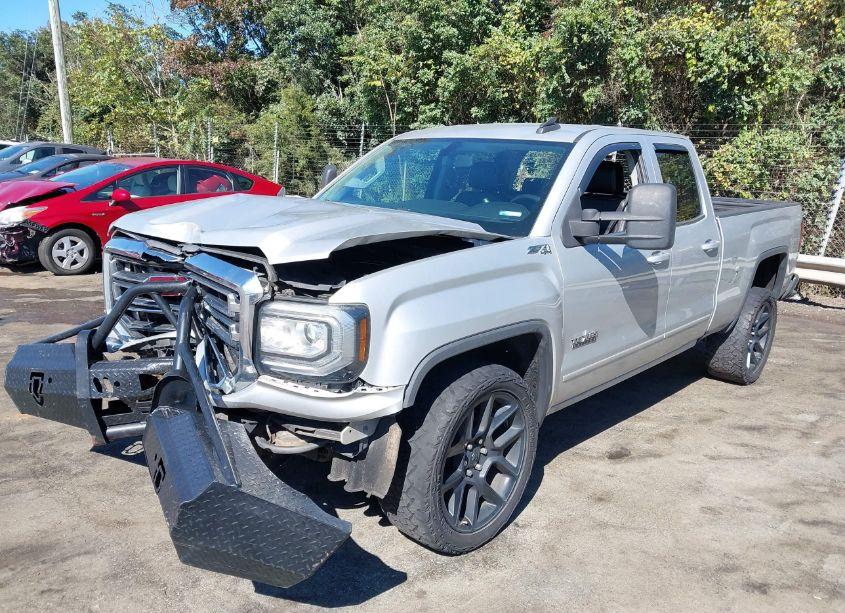 Photo 2 of 2016 Gmc Sierra 1500 SLE (VIN 1GTV2MEC9GZ118533)
