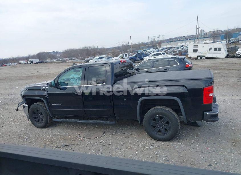 Photo 14 of 2018 Gmc Sierra 1500 SLE (VIN 1GTV2MEH9JZ217033)