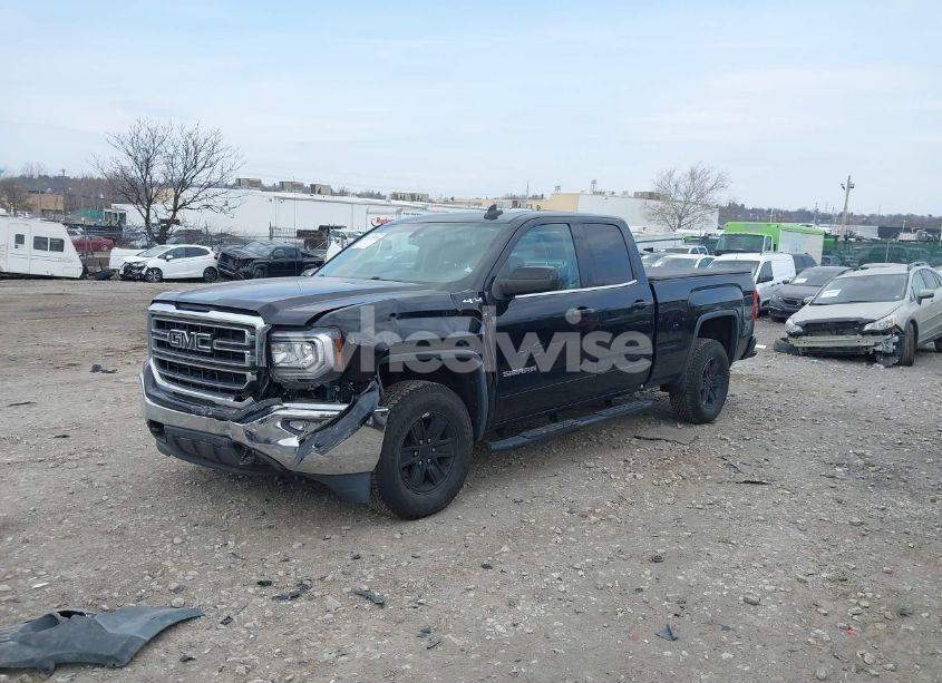Photo 2 of 2018 Gmc Sierra 1500 SLE (VIN 1GTV2MEH9JZ217033)