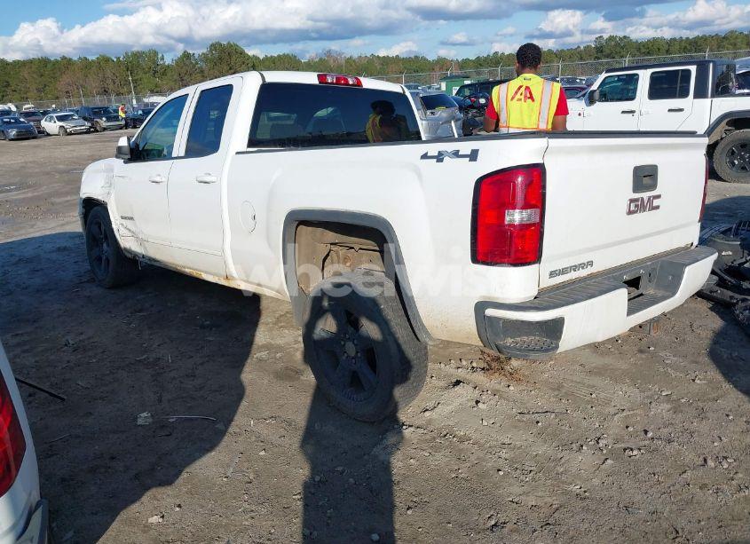 Photo 3 of 2015 Gmc Sierra 1500 (VIN 1GTV2TEH9FZ447981)