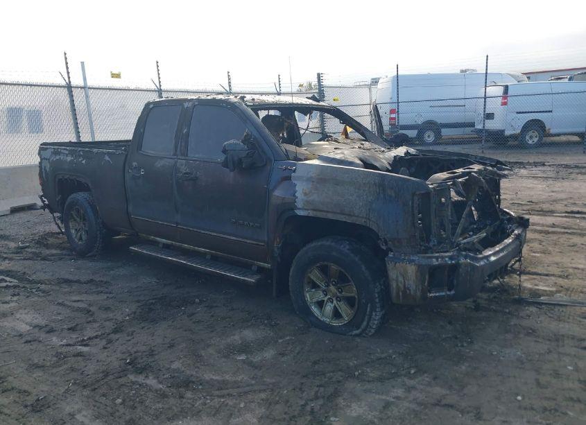 2015 Gmc Sierra 1500 SLE (VIN 1GTV2UEC1FZ299111) main photo