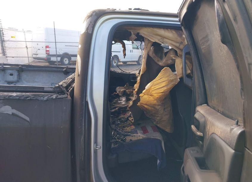 Photo 8 of 2015 Gmc Sierra 1500 SLE (VIN 1GTV2UEC1FZ299111)