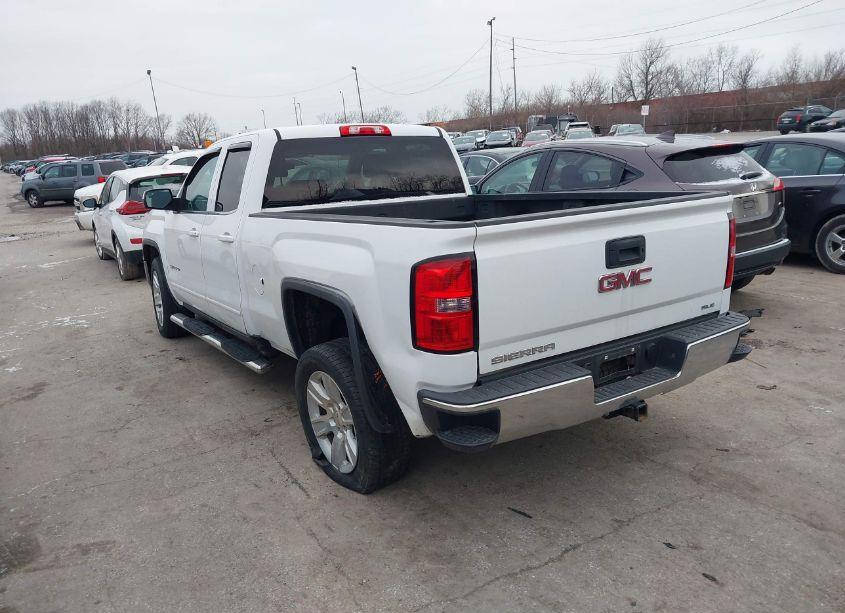 Photo 3 of 2015 Gmc Sierra 1500 SLE (VIN 1GTV2UEC2FZ179530)