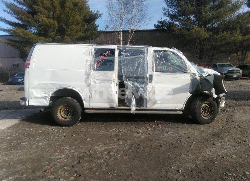 Photo 13 of 2017 Gmc Savana 2500 WORK VAN (VIN 1GTW7AFF3H1911937)