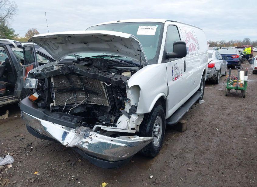 Photo 2 of 2017 Gmc Savana 2500 WORK VAN (VIN 1GTW7AFF4H1914233)