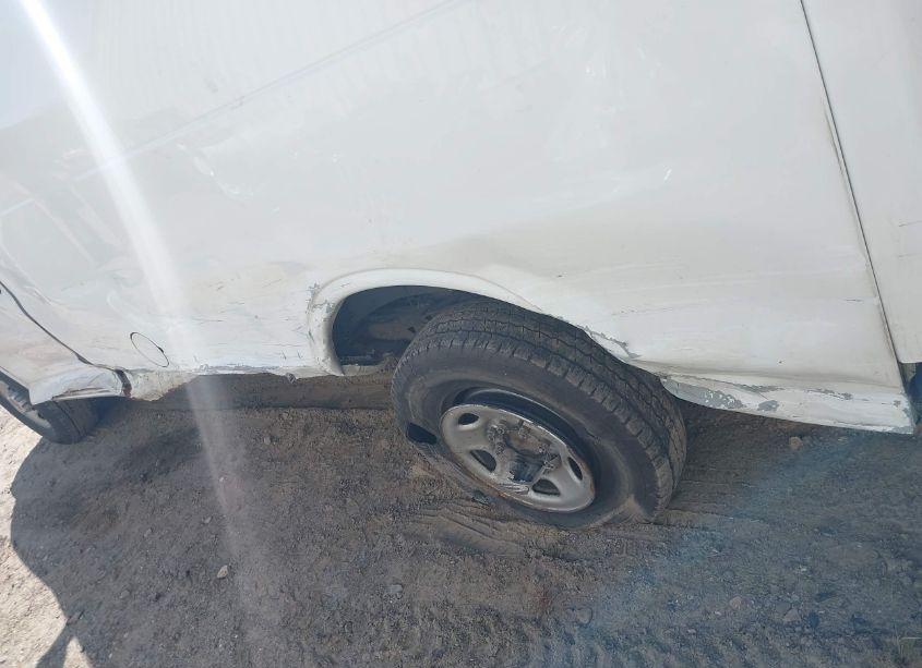 Photo 6 of 2017 Gmc Savana 2500 WORK VAN (VIN 1GTW7AFF7H1909897)