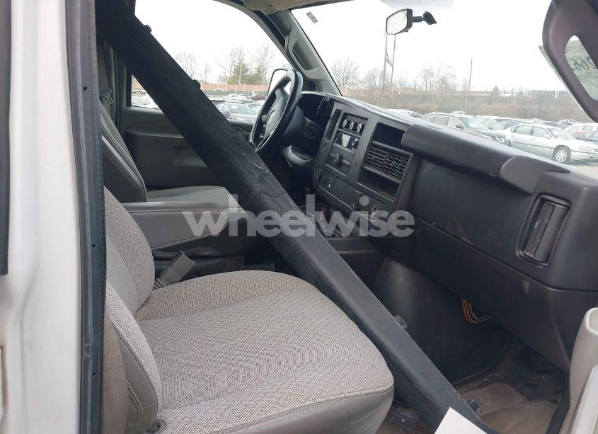 Photo 5 of 2017 Gmc Savana 2500 WORK VAN (VIN 1GTW7AFF9H1909433)