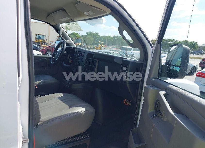 Photo 5 of 2017 Gmc Savana 2500 WORK VAN (VIN 1GTW7AFFXH1178804)