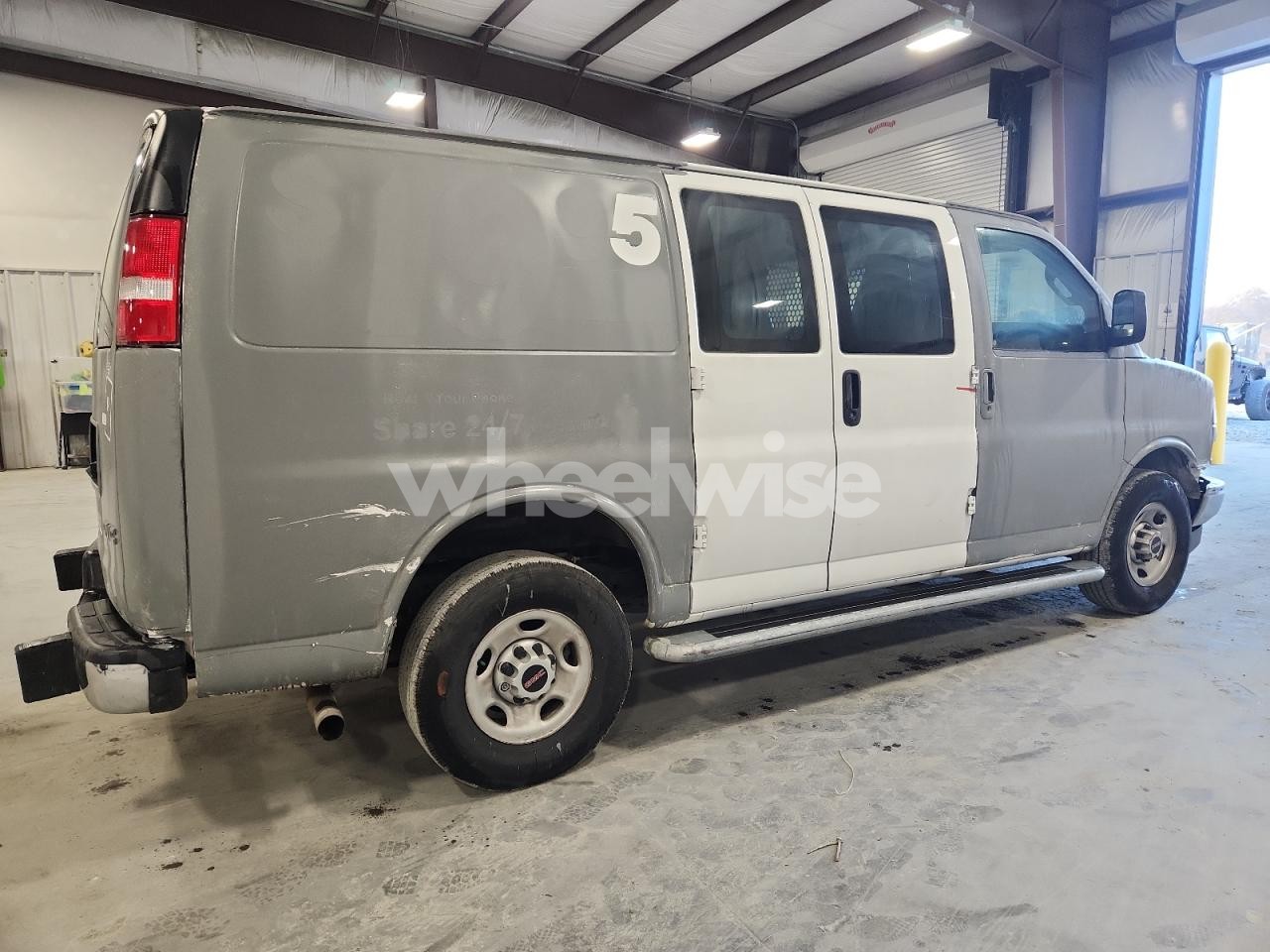 Photo 3 of 2024 GMC SAVANA DELIVERY VAN (VIN 1GTW7AFP0R1289355)