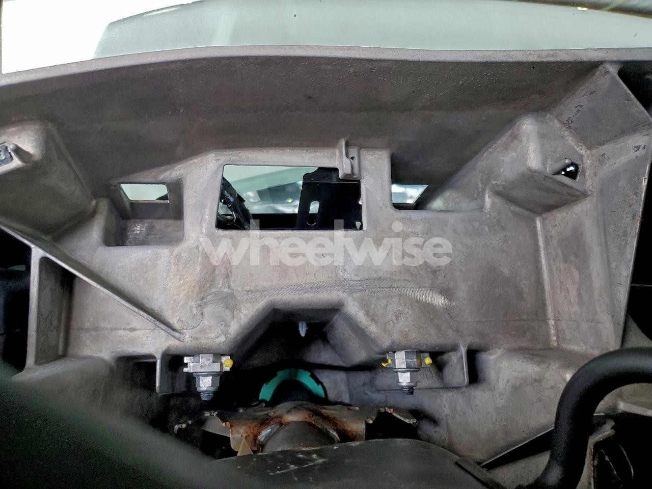 Photo 9 of 2025 GMC SAVANA G2500 (VIN 1GTW7AFP2S1250417)