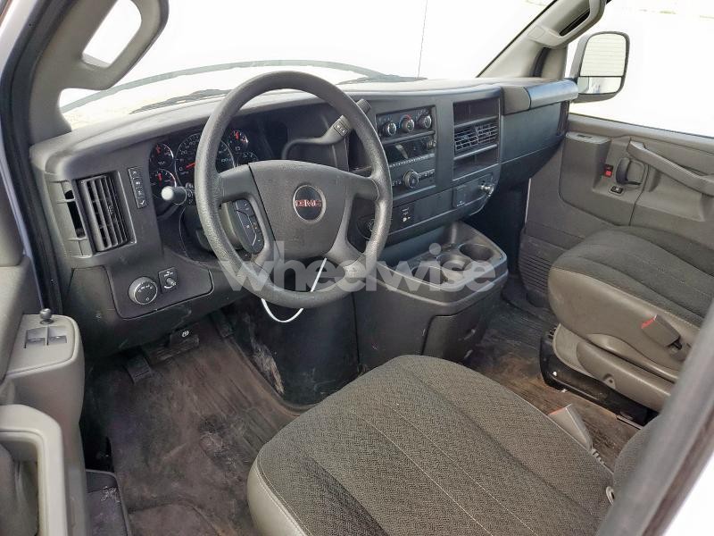 Photo 4 of 2024 GMC SAVANA G2500 (VIN 1GTW7AFP4R1234245)