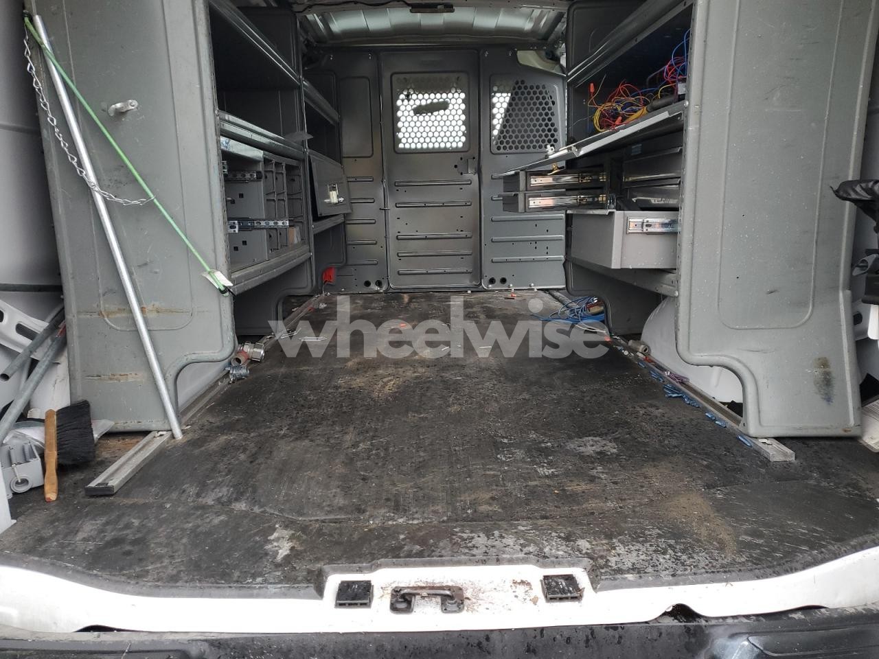 Photo 10 of 2025 GMC SAVANA G2500 (VIN 1GTW7AFP7S1146148)