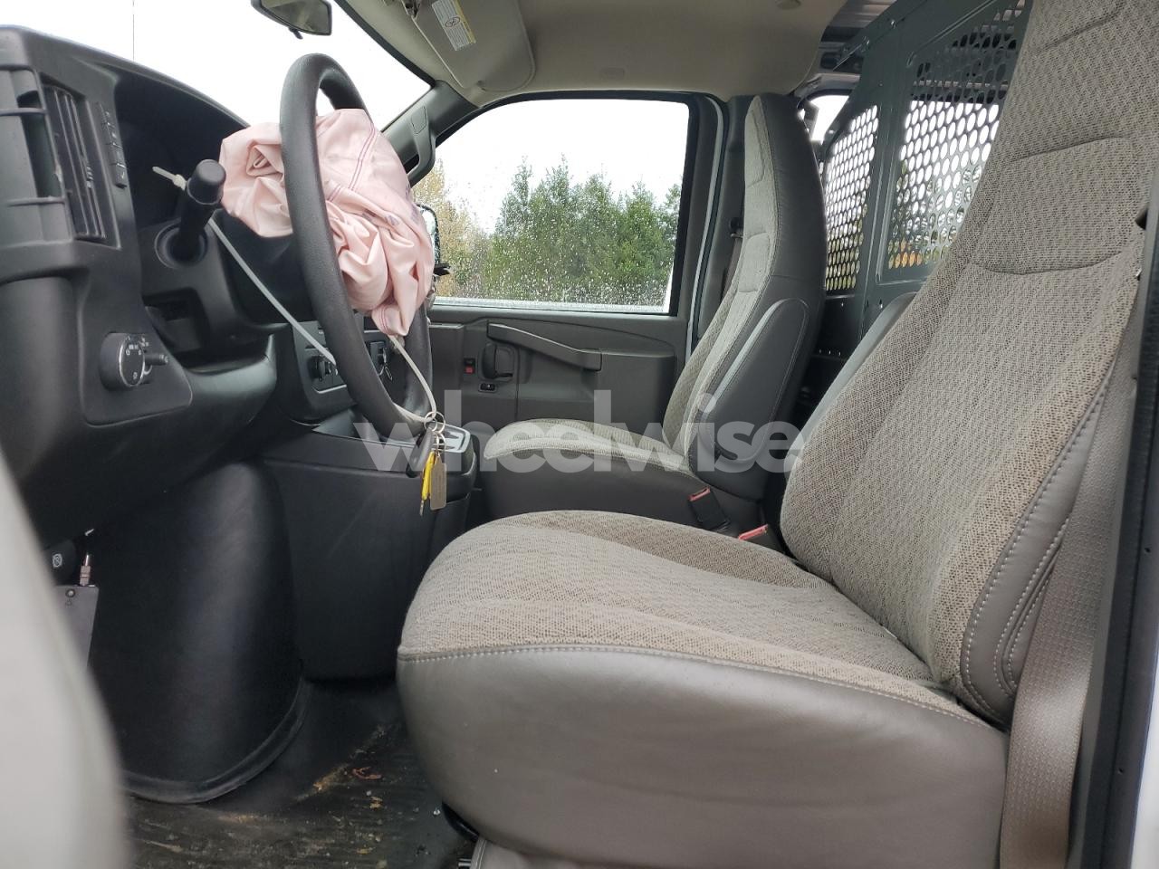 Photo 7 of 2025 GMC SAVANA G2500 (VIN 1GTW7AFP7S1146148)