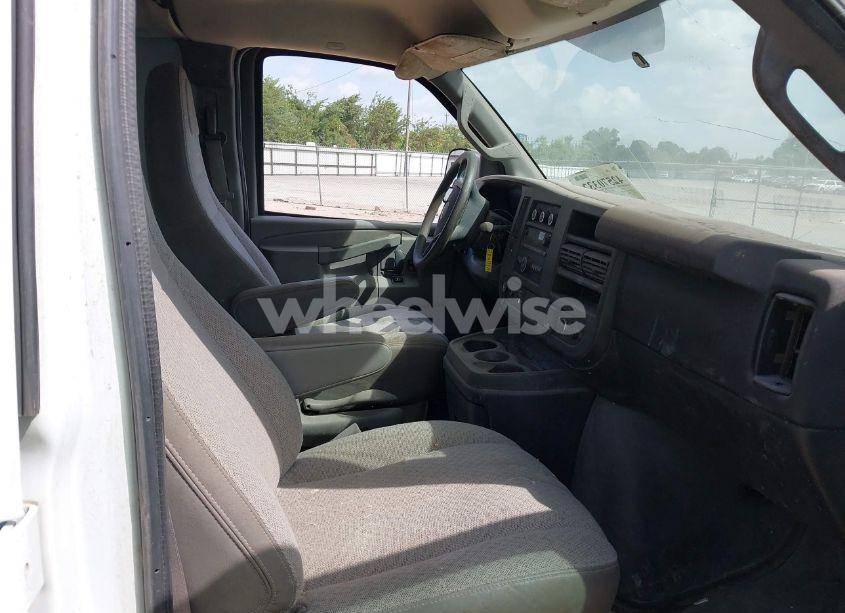 Photo 5 of 2017 Gmc Savana 2500 WORK VAN (VIN 1GTW7BFF1H1105049)