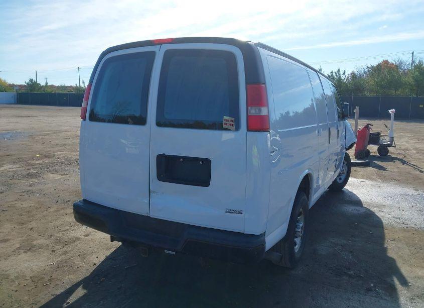 Photo 4 of 2014 Gmc Savana 2500 WORK VAN (VIN 1GTW7FCG3E1126775)