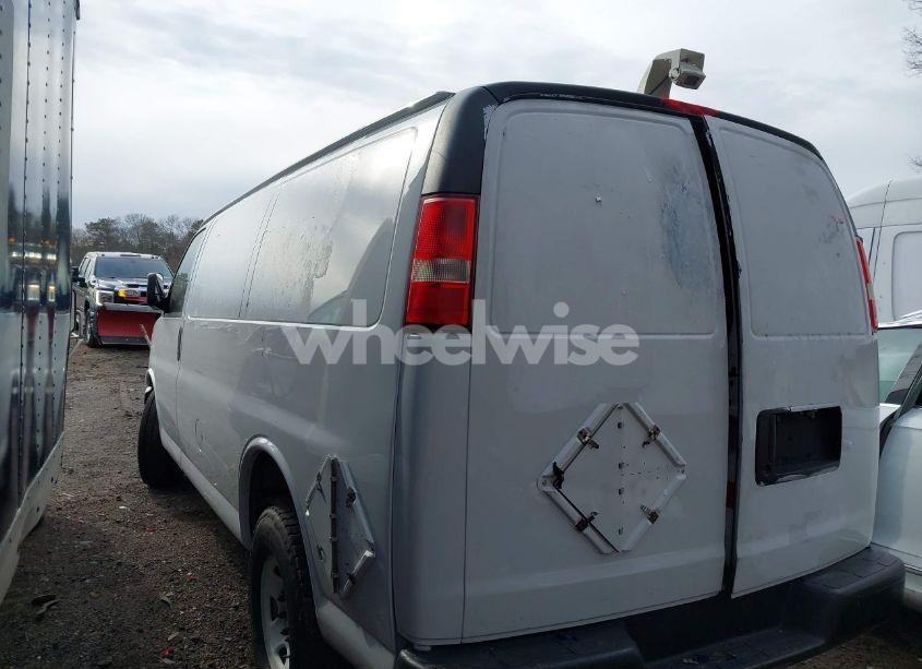 Photo 3 of 2010 Gmc Savana 2500 WORK VAN (VIN 1GTZGFBA5A1161399)