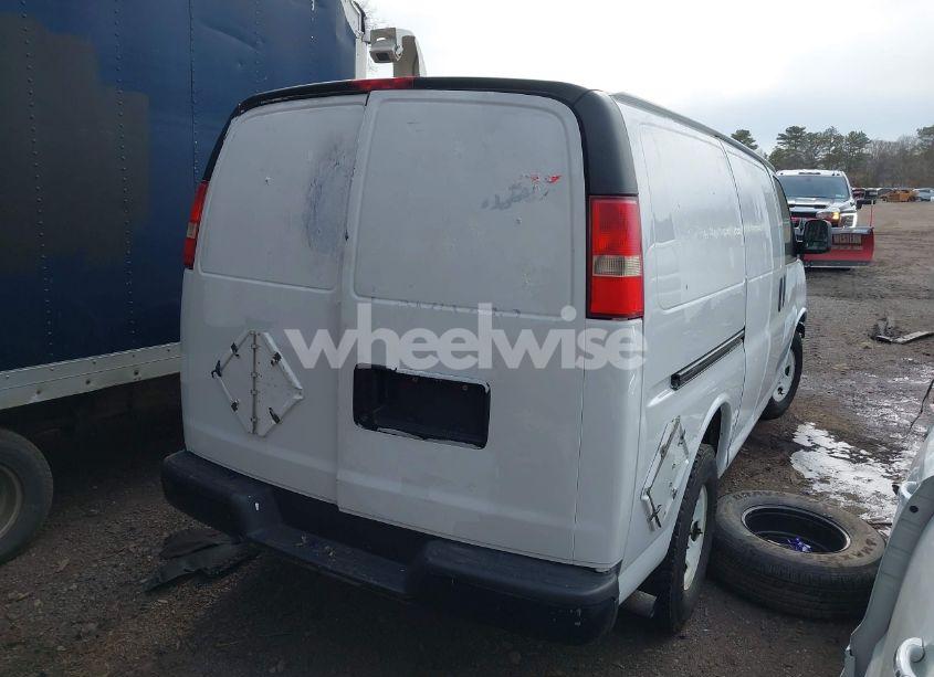 Photo 4 of 2010 Gmc Savana 2500 WORK VAN (VIN 1GTZGFBA5A1161399)