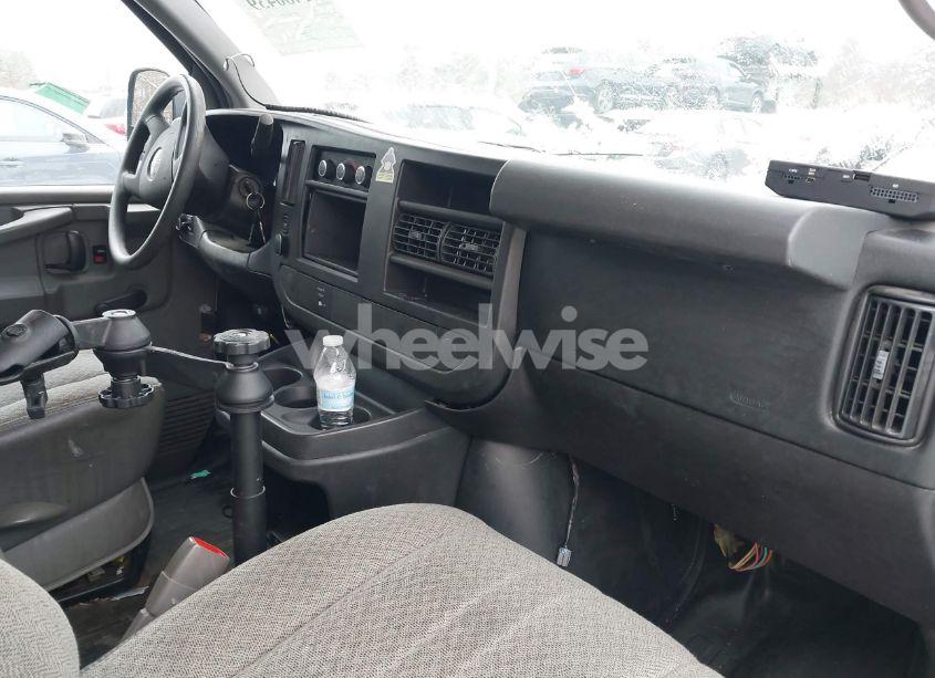 Photo 5 of 2010 Gmc Savana 2500 WORK VAN (VIN 1GTZGFBA5A1161399)