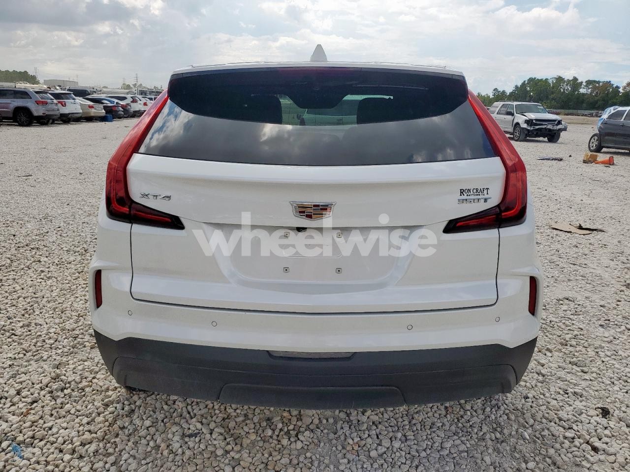 Photo 6 of 2024 CADILLAC XT4 LUXURY (VIN 1GYAZAR47RF120632)