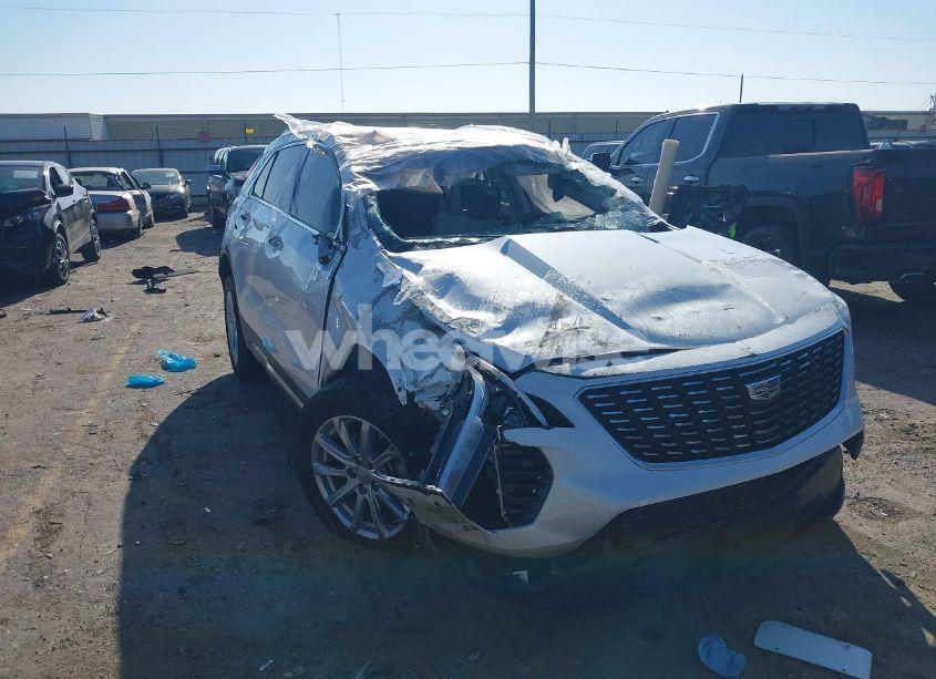 2022 Cadillac Xt4 FWD LUXURY (VIN 1GYAZAR48NF170949) main photo