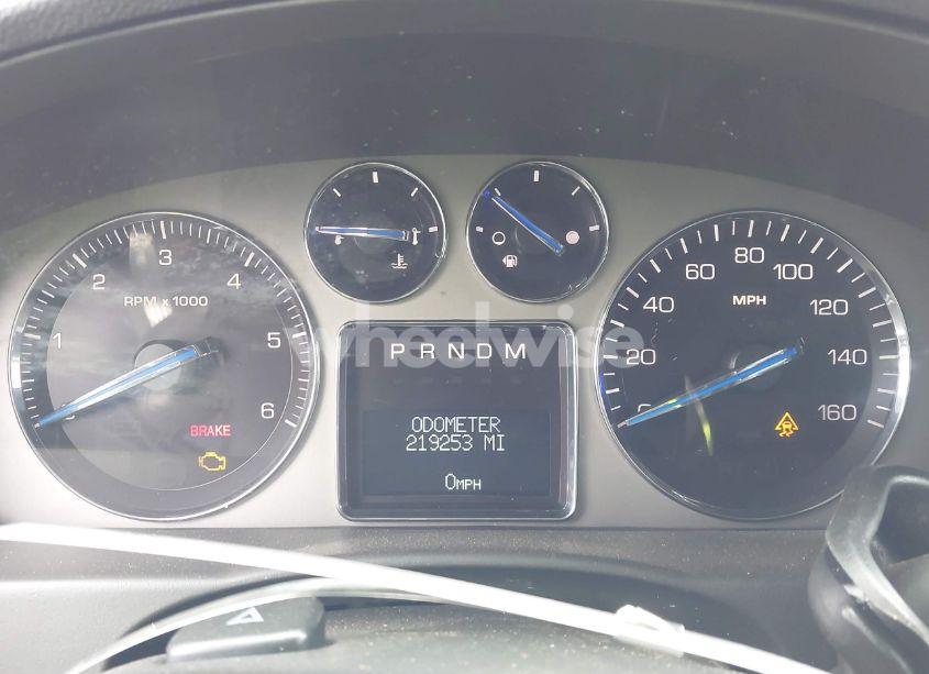 Photo 7 of 2008 Cadillac Escalade STANDARD (VIN 1GYEC63808R146174)