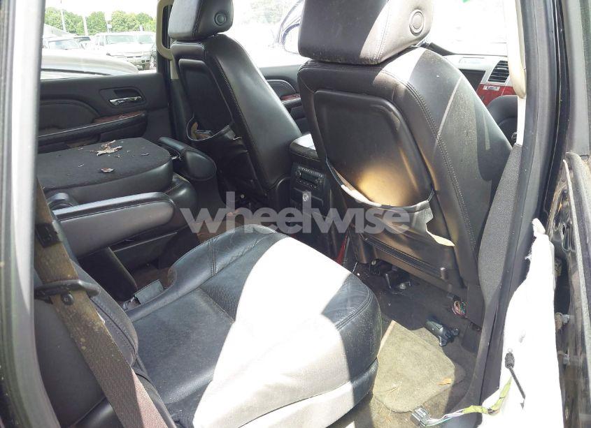 Photo 8 of 2008 Cadillac Escalade STANDARD (VIN 1GYEC63808R146174)