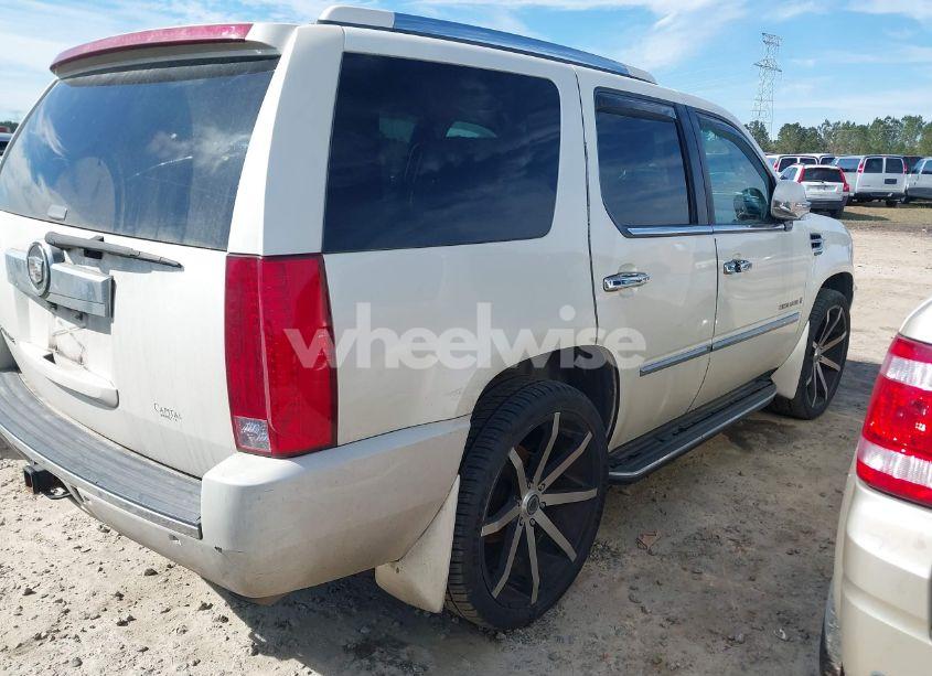 Photo 4 of 2007 Cadillac Escalade STANDARD (VIN 1GYEC63817R263521)