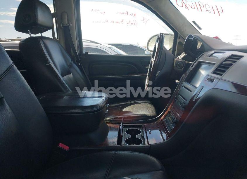 Photo 5 of 2007 Cadillac Escalade STANDARD (VIN 1GYEC63817R263521)