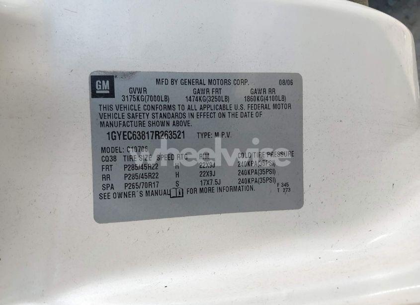 Photo 9 of 2007 Cadillac Escalade STANDARD (VIN 1GYEC63817R263521)