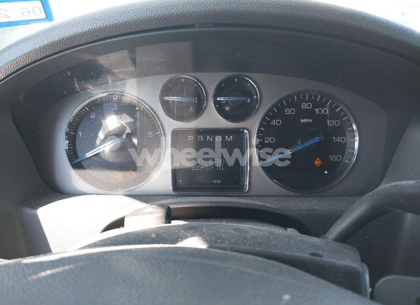 Photo 7 of 2007 Cadillac Escalade STANDARD (VIN 1GYEC63827R337366)