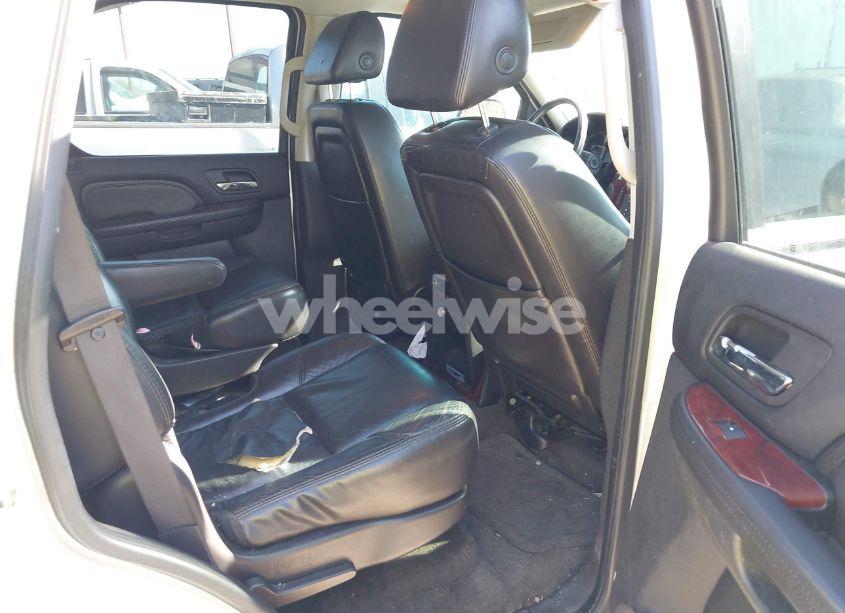 Photo 8 of 2007 Cadillac Escalade STANDARD (VIN 1GYEC63827R337366)