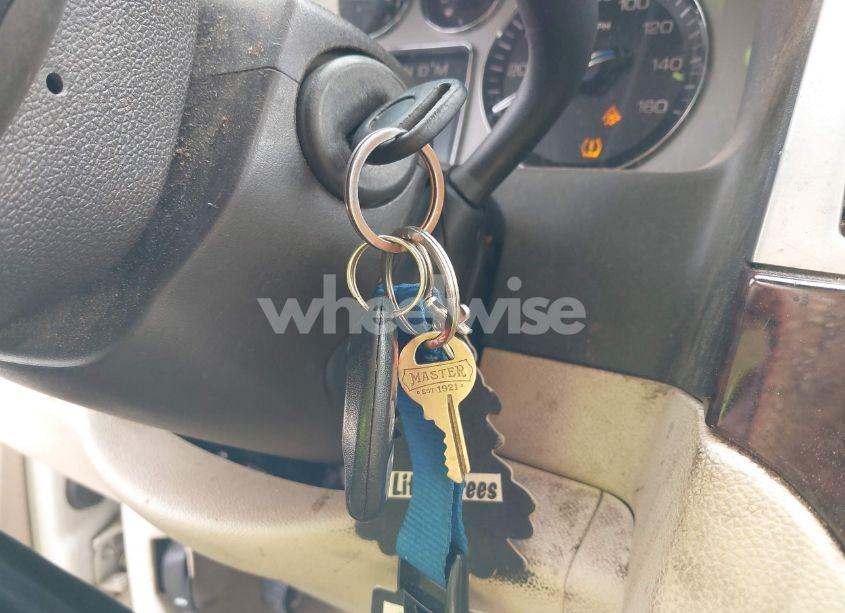 Photo 11 of 2007 Cadillac Escalade STANDARD (VIN 1GYEC63837R257896)