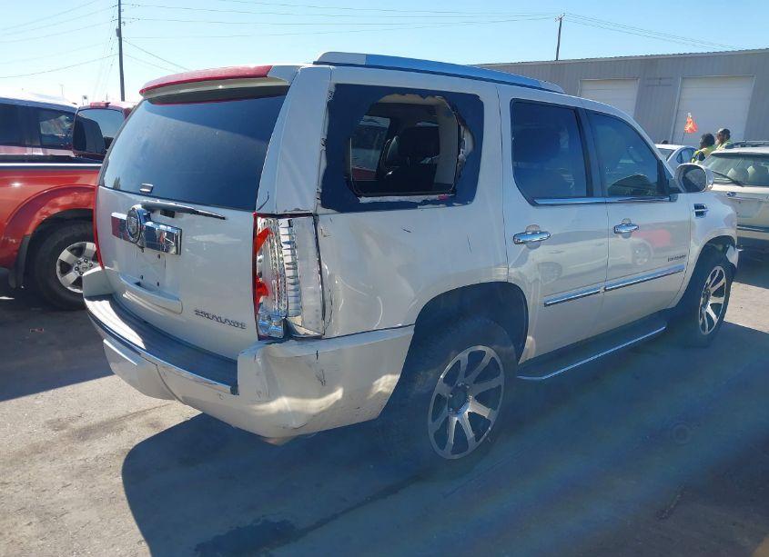 Photo 4 of 2007 Cadillac Escalade STANDARD (VIN 1GYEC63837R427352)
