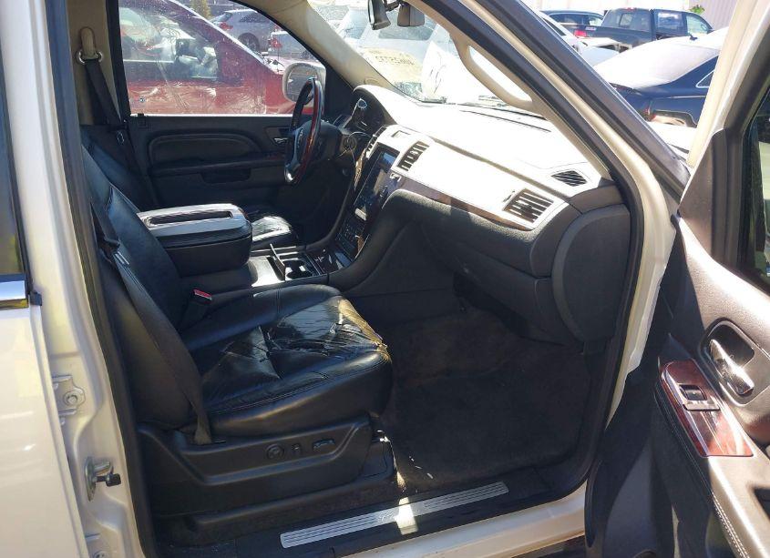 Photo 5 of 2007 Cadillac Escalade STANDARD (VIN 1GYEC63837R427352)