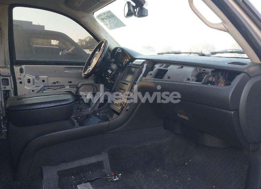 Photo 5 of 2008 Cadillac Escalade STANDARD (VIN 1GYEC63848R186256)