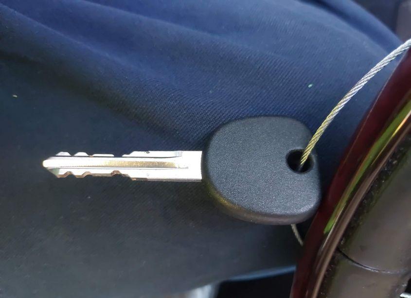 Photo 11 of 2008 Cadillac Escalade STANDARD (VIN 1GYEC63858R135753)