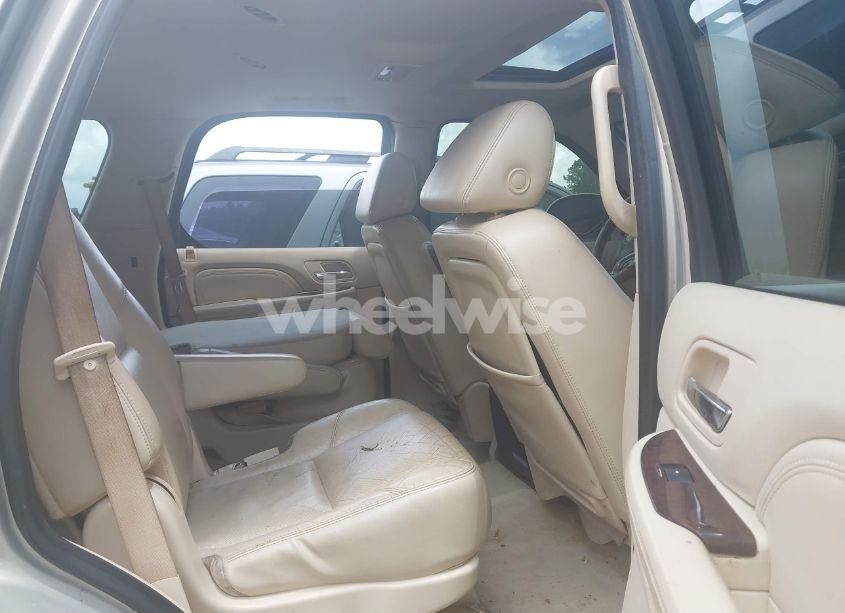 Photo 8 of 2008 Cadillac Escalade STANDARD (VIN 1GYEC63858R175007)