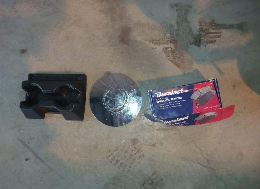 Photo 10 of 2007 Cadillac Escalade STANDARD (VIN 1GYEC63867R303074)