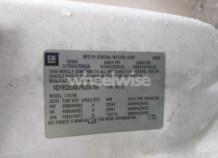 Photo 9 of 2007 Cadillac Escalade STANDARD (VIN 1GYEC63887R256789)