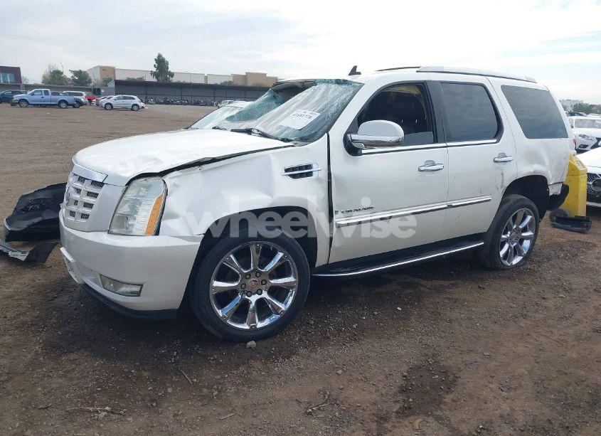 Photo 2 of 2007 Cadillac Escalade STANDARD (VIN 1GYEC63887R399192)