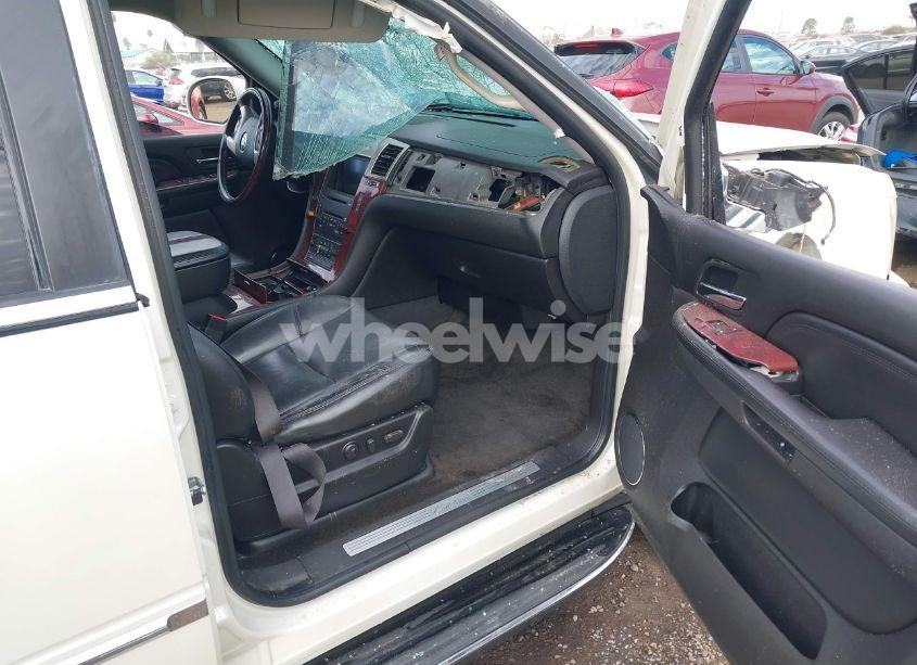 Photo 5 of 2007 Cadillac Escalade STANDARD (VIN 1GYEC63887R399192)